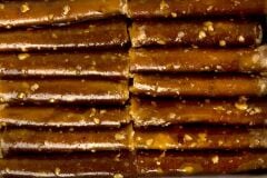 FINDIK EZMELİ SARMA TATLISI 500GR